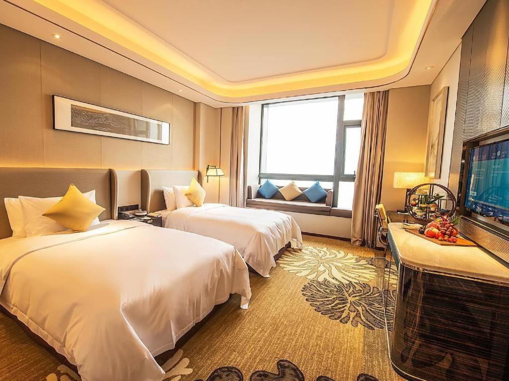 Wyndham Grand Plaza Royale Huayu Chongqing Otel Dış mekan fotoğraf