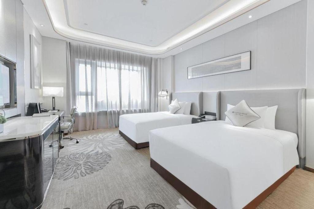 Wyndham Grand Plaza Royale Huayu Chongqing Otel Dış mekan fotoğraf