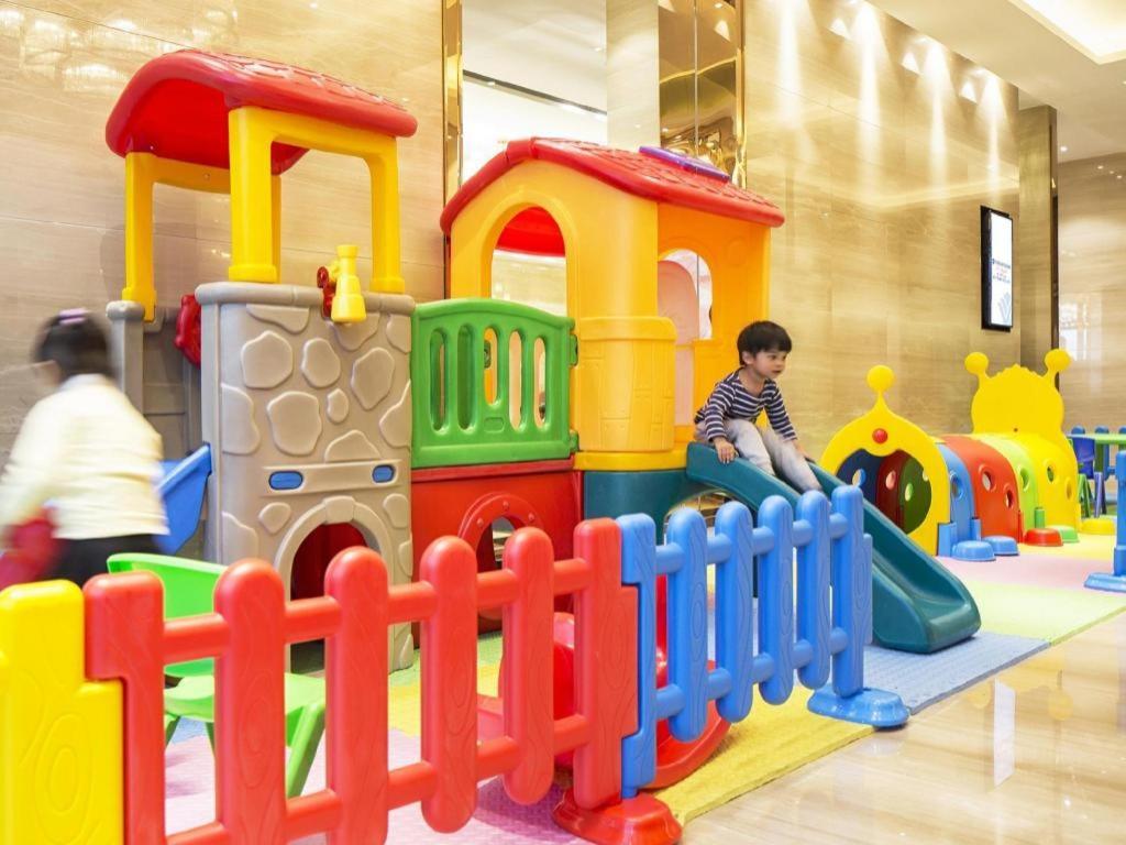 Wyndham Grand Plaza Royale Huayu Chongqing Otel Dış mekan fotoğraf